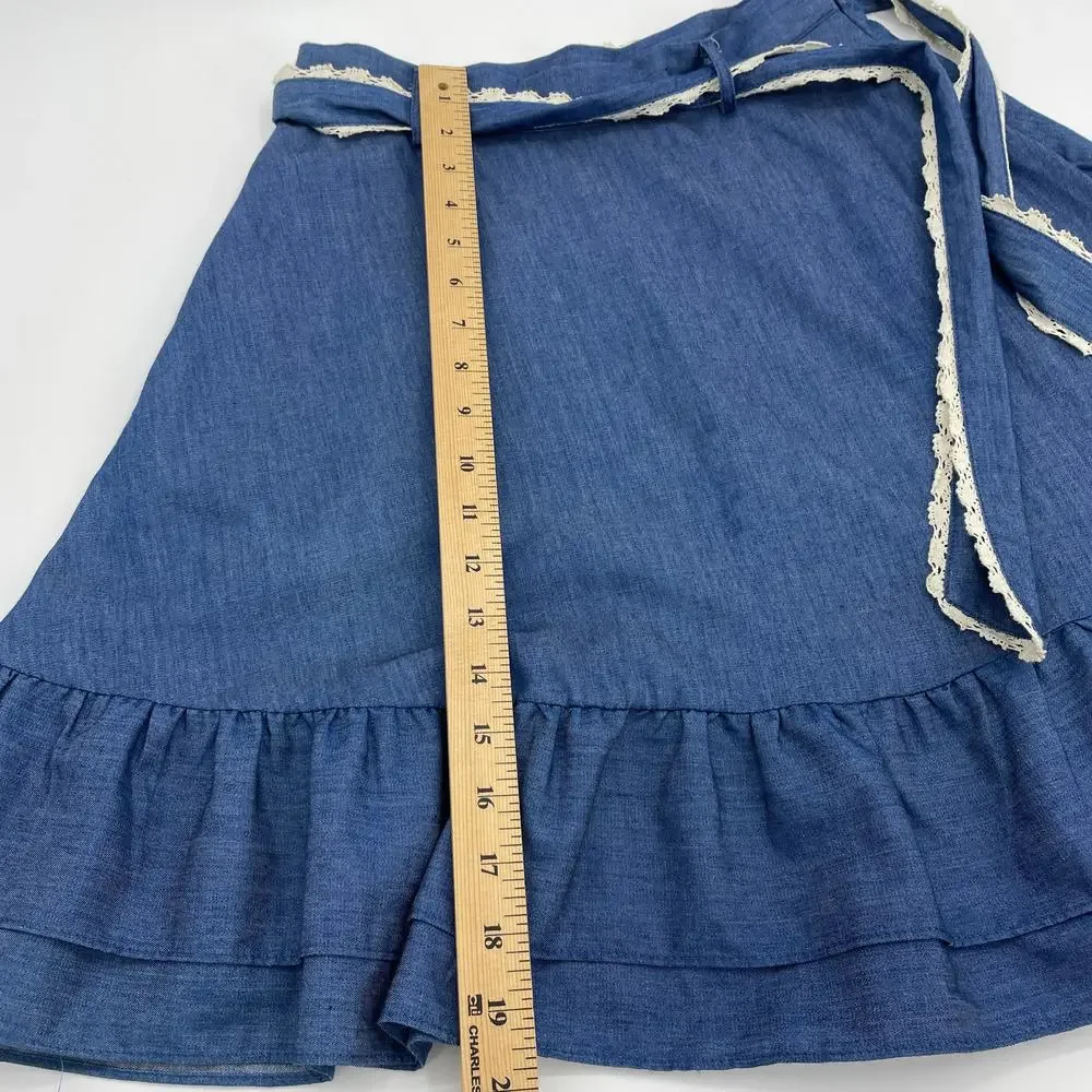 MODCLOTH Chambray Skirt Women's Size S Mini Ruffle Self Tie Belt A-Line Pockets